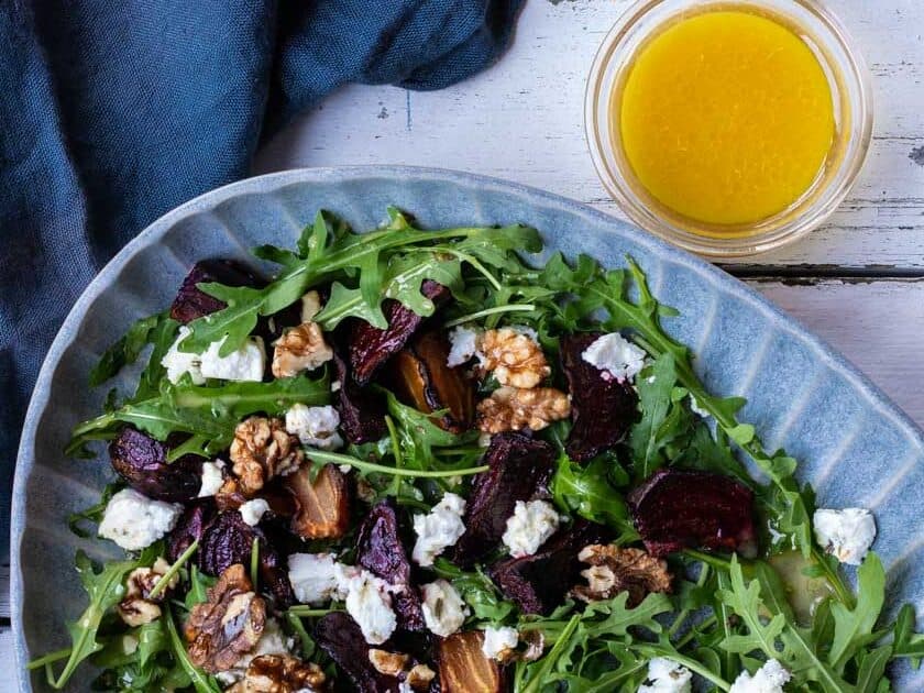 Rødbedesalat med Gedeost og Valnødder